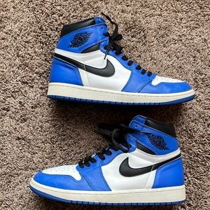 Jordan 1s retro high royals